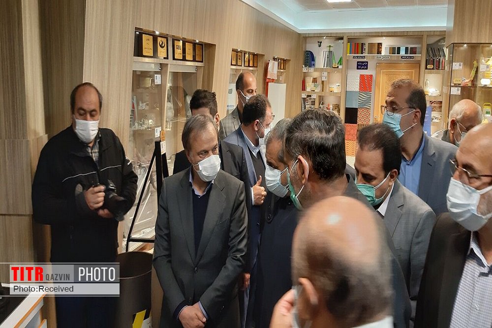 بازدید وزیر صنعت از نمایشگاه توانمندی صنایع قزوین 