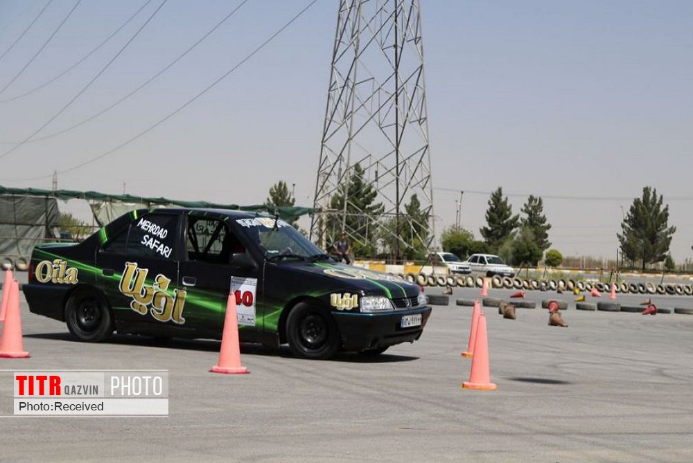 برگزاری مسابقات اتومبیلرانی اسلالوم در قزوین