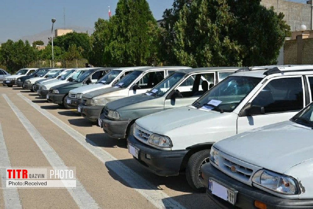 50 خودروی فاقد پلاک در تاکستان توقیف شد