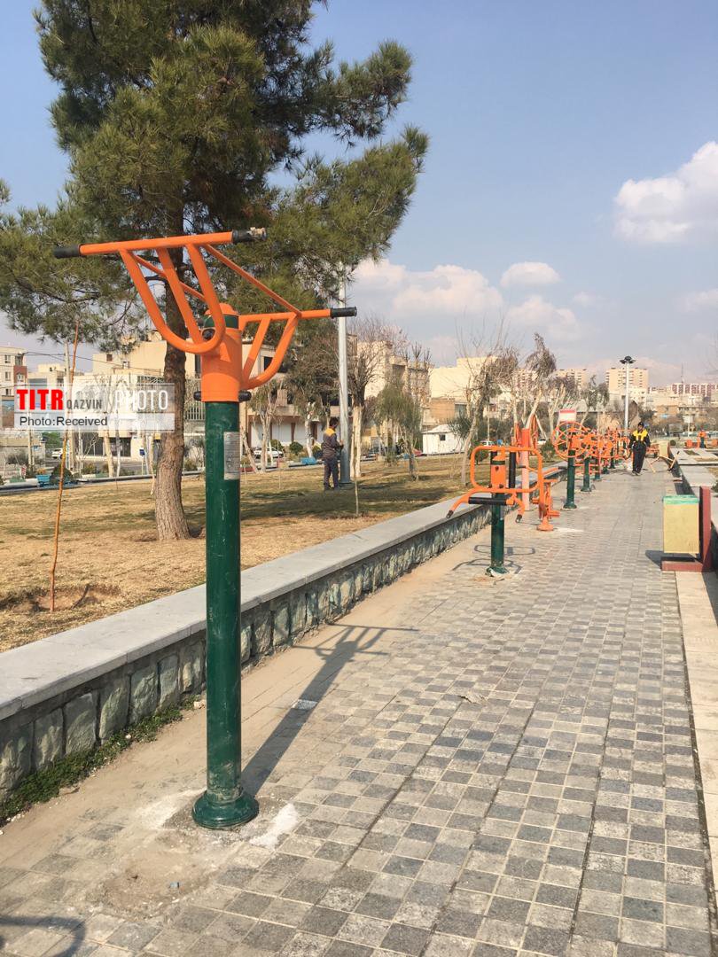 ست‌های ورزشی بوستان‌های قزوین نوسازی شدند