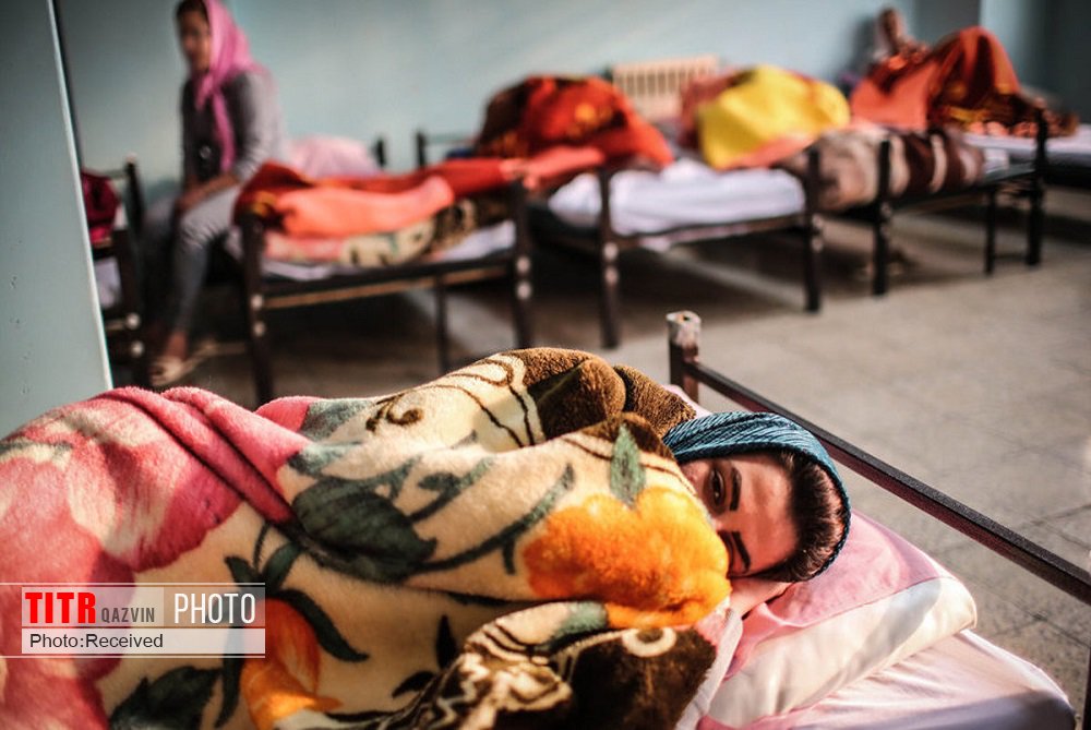 پذیرش افراد بی‌خانمان در گرمخانه شهرداری قزوین