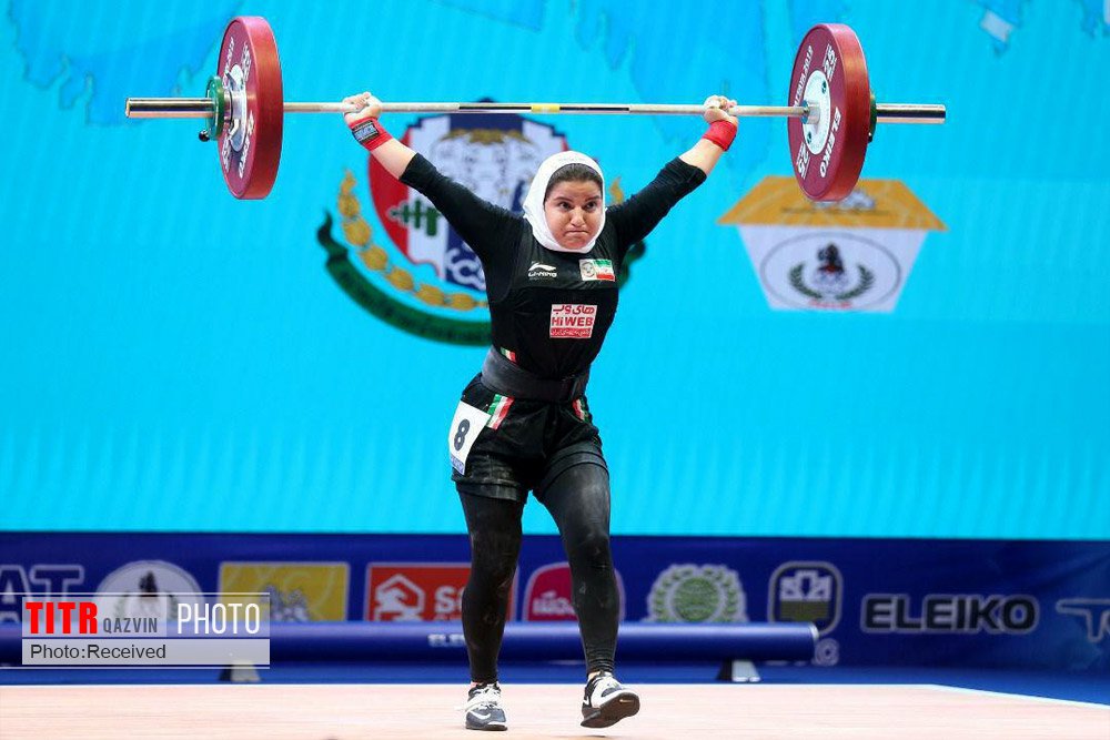 برگزاری مسابقات وزنه برداری دختران کشور در قزوین