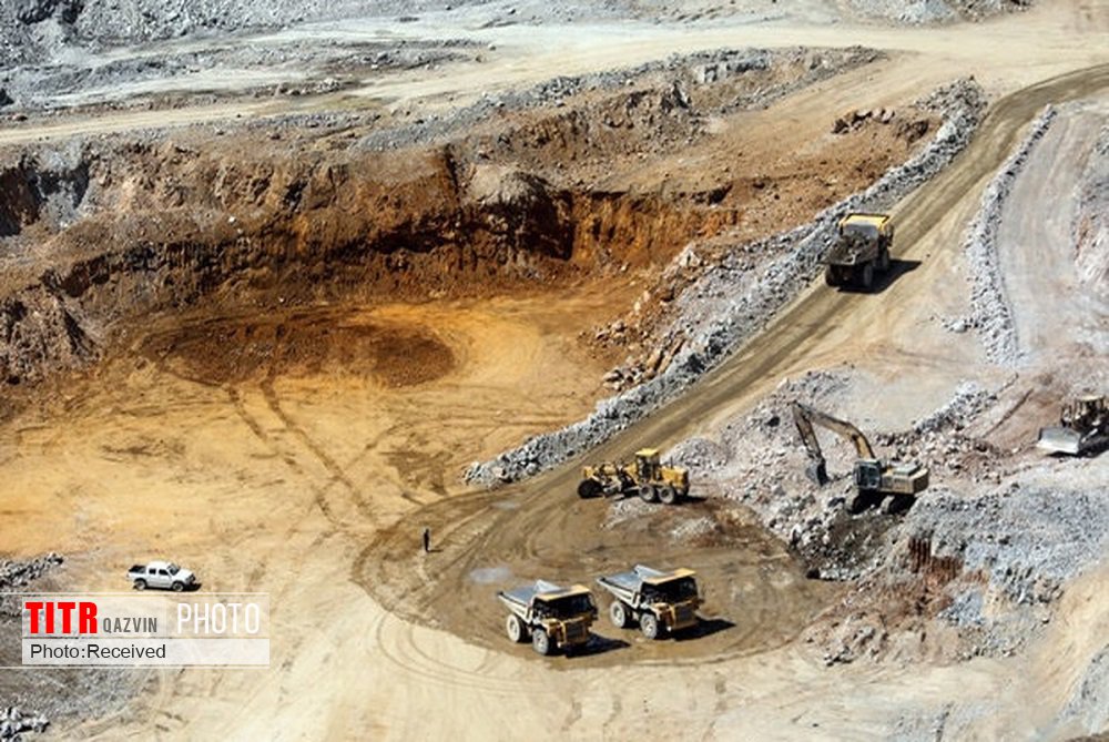 سالانه 11 میلیون تن دخایر معدنی از قزوین برداشت می‌شود