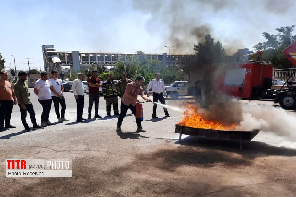برگزاری آموزش مقدماتی آتش نشانان داوطلب در قزوین