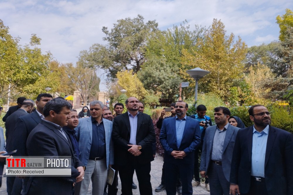 معاون رئیس جمهور از دولت‌خانه صفوی قزوین بازدید کرد