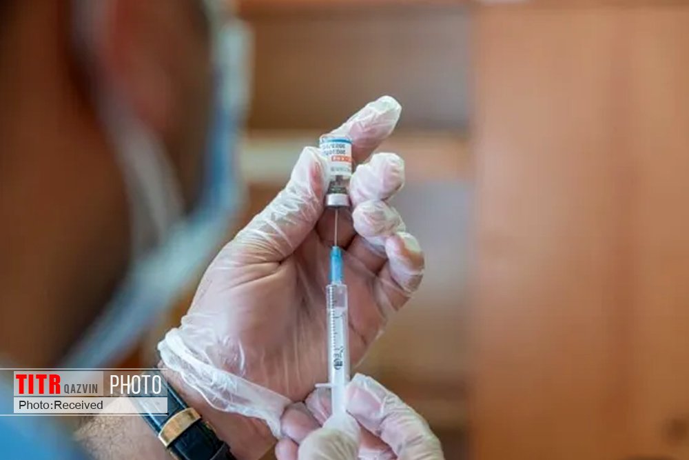 تزریق واکسن آنفولانزا به 375 نفر از ایثارگران شهرستان تاکستان