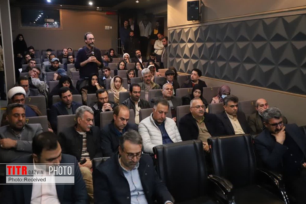 رئیس سازمان سینمایی کشور پای درددل‌های فیلم‌سازان قزوینی نشست/ نزدیکی به تهران باعث شده قزوین دیده نشود