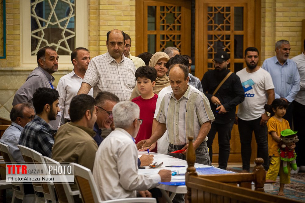 330 خبرنگار قزوینی اخبار انتخابات استان را منعکس کردند